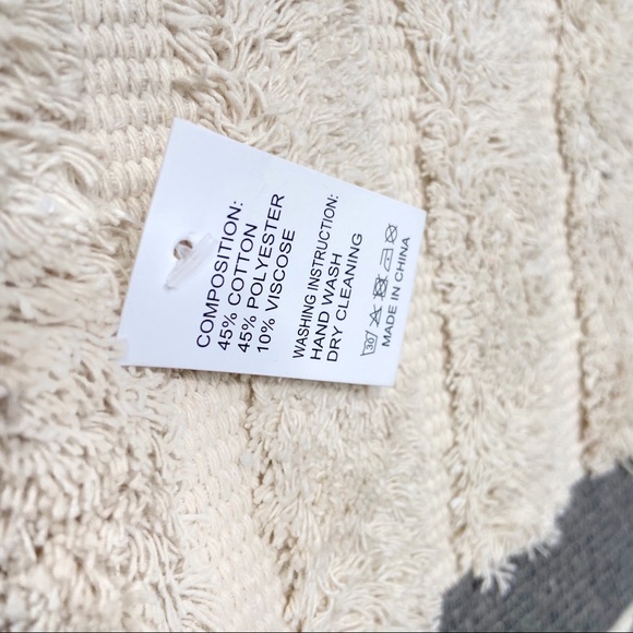 Seavish Hand Woven Morocco Geo Area Rug 2.3 x 5.2 - Picture 4 of 8